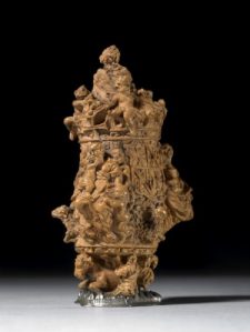 Views of the perfume flask