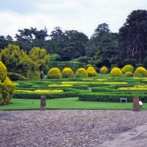 Renishaw Hall - Italianate gardens Family home of the Sitwells for 400 years in Derbyshire England - 2