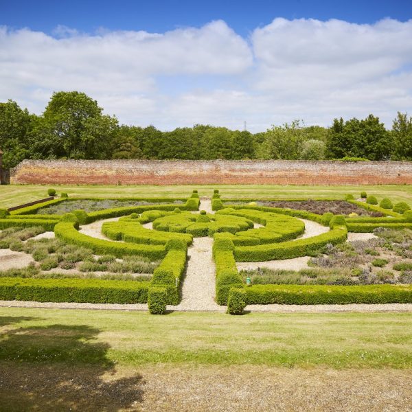 Hampshire – gardening pasts from the Renaissance to now